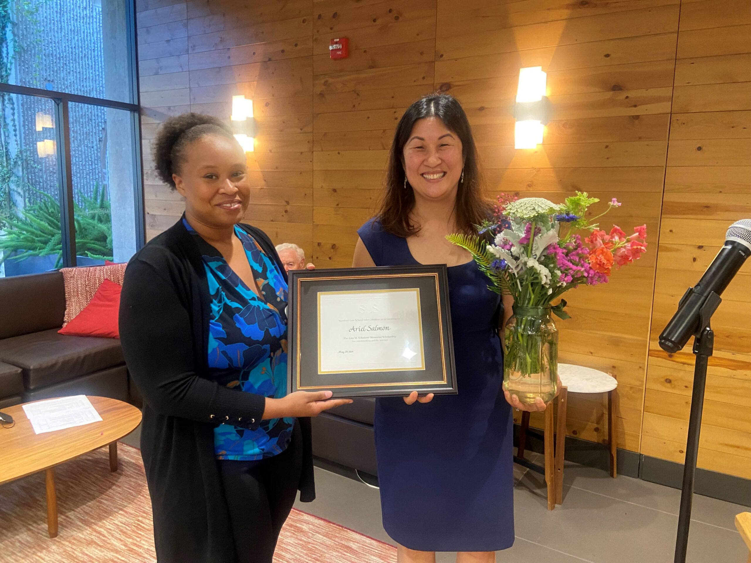 Annual Spring Ceremony Honors Stanford Law Students’ Public Service, Pro Bono Work